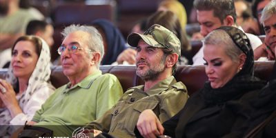 ۱۱