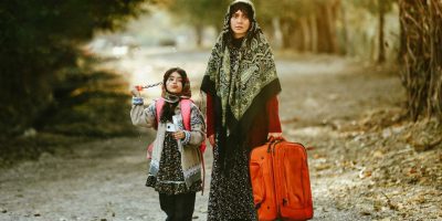 نمایش تصویری ملموس از زنی روستایی