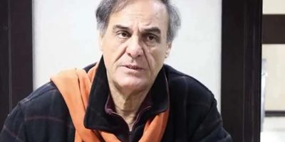 نمایشنامه‌خوانی قطب‌الدین صادقی در سنندج