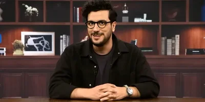 سه‌گانه قیاسی با اجرای یک برنامه جدید