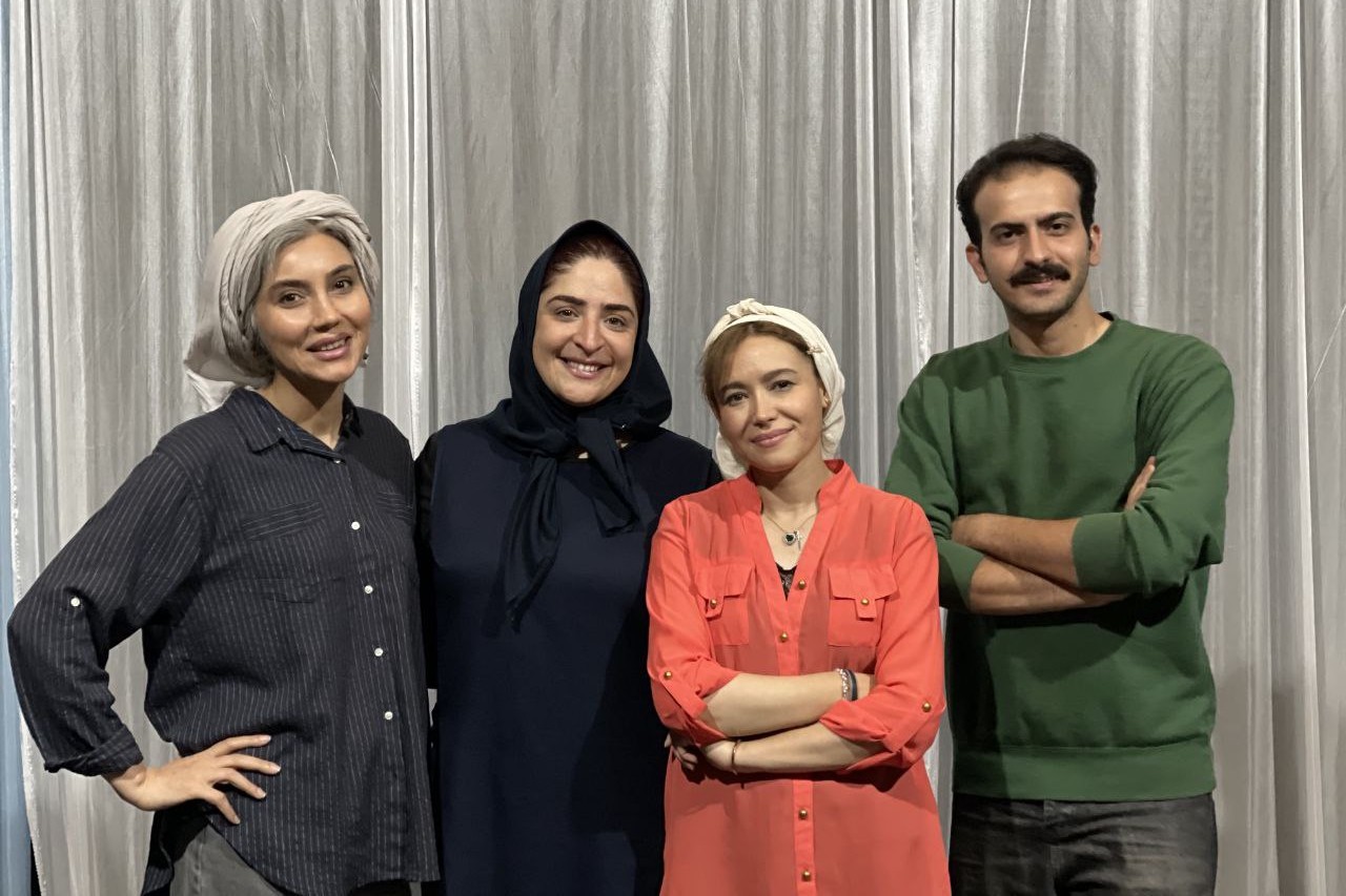 بازیگران نمایش «افسانه پرِ طلایی» معرفی شدند