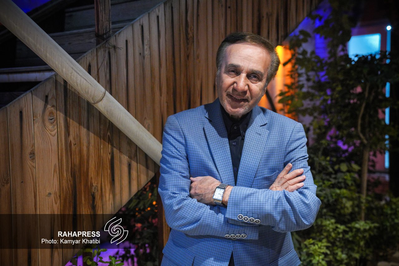 از موسیقی‌هایی که امروز می‌شنوم متاسفم