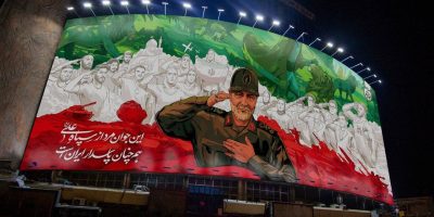 قهرمان ملی به روایت دیوارنگاره میدان ولیعصر (عج)
