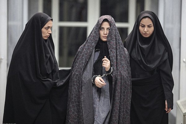 نمایش «هیس! دخترها فریاد نمی‌زنند» در موزه هنرهای معاصر