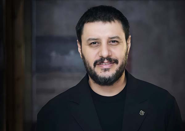 جواد عزتی با «بورسیه» به سینما بازمی‌گردد