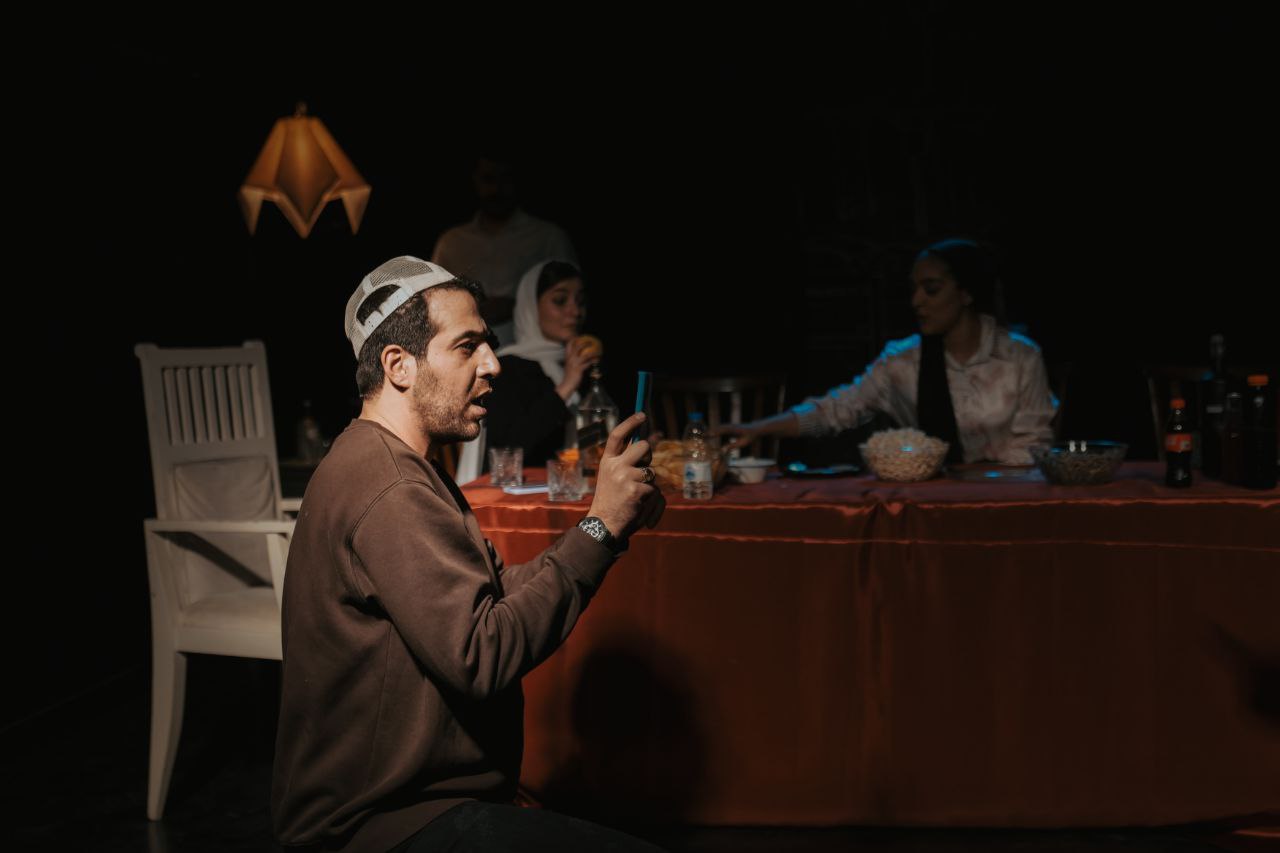 «گاهی» روی صحنه رفت