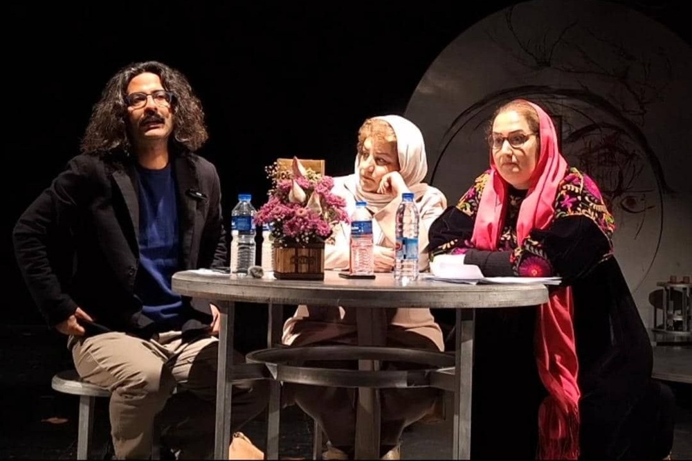 نقد روانشناسانه «تل‌خاب» در تالار مولوی
