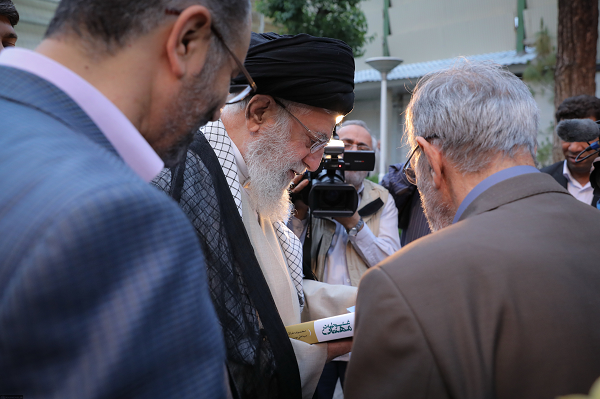  نگاه ملاطفت‌آمیز رهبر انقلاب به اهالی فرهنگ و هنر/ آیت‌الله خامنه‌ای معمار تمدن نوین اسلامی