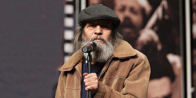 ما همان ملتیم که برای این مرز، جان فدا می کنیم