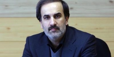 به اعجاز هنر، تاریخ را به تماشای ظلم دعوت کنیم