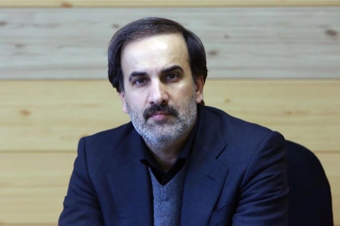 به اعجاز هنر، تاریخ را به تماشای ظلم دعوت کنیم